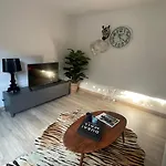 Piso Con Jardin En * 리엔크레스